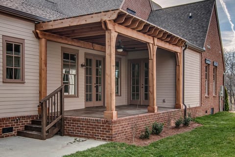 Castleman - Gallery image 2