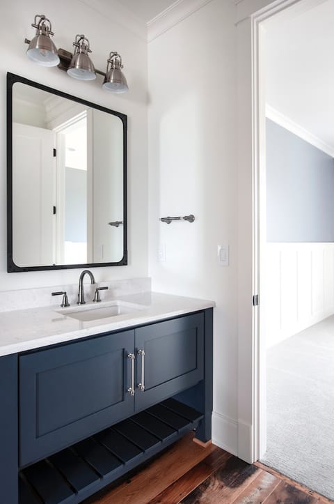 Wilson Pike - Portrait view