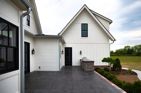 Wilson Pike - Landscape view 1