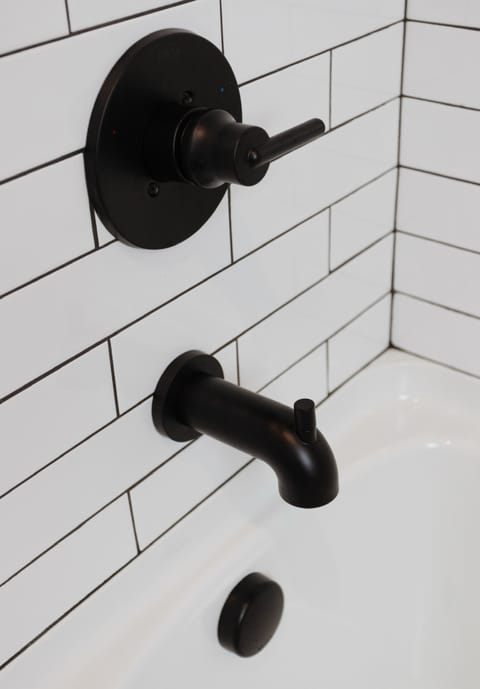 Eton Court - Gallery image 1