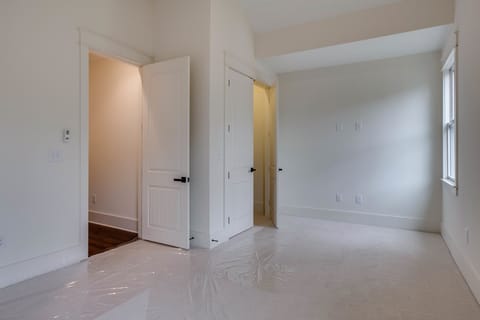 South 15th - Gallery image 4