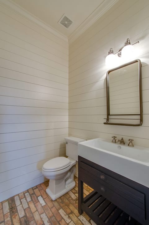 Trinity 3 - Portrait view