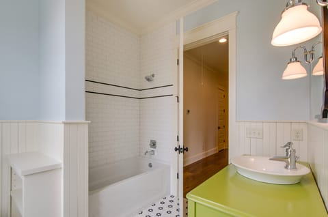 Trinity 3 - Gallery image 2