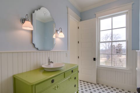 Trinity 3 - Gallery image 3