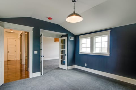 Trinity 3 - Gallery image 1