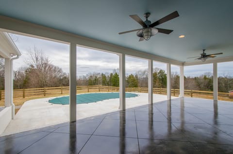 Trinity 3 - Gallery image 1