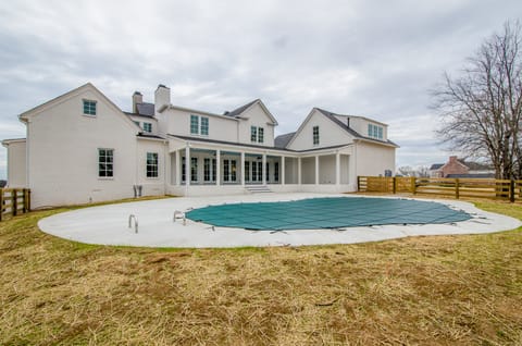 Trinity 3 - Gallery image 1