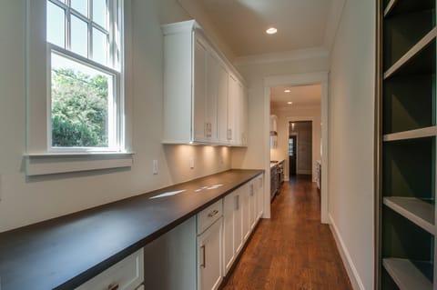 Calvin Ave - Gallery image 1