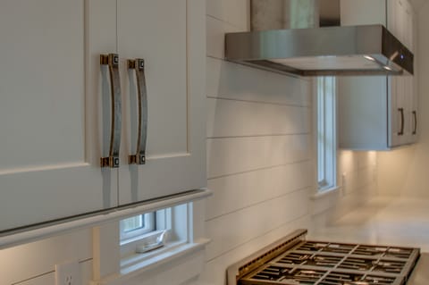 Calvin Ave - Gallery image 1