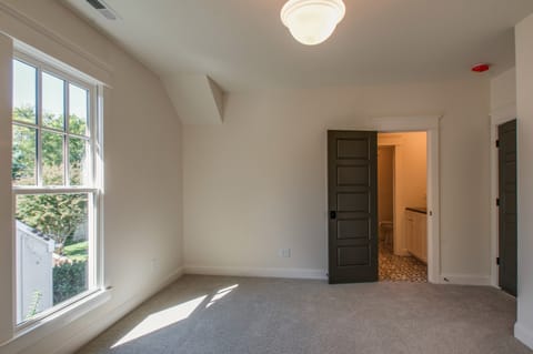 Calvin Ave - Gallery image 3