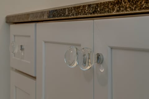 Calvin Ave - Gallery image 1