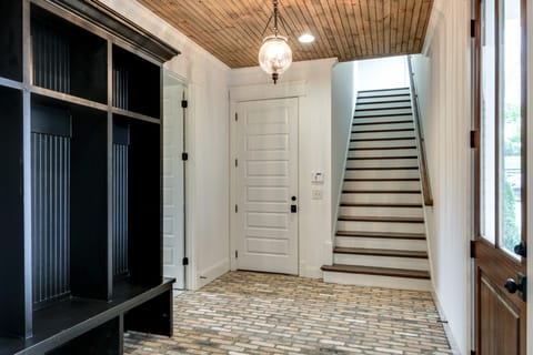 Trinity 1 - Gallery image 1